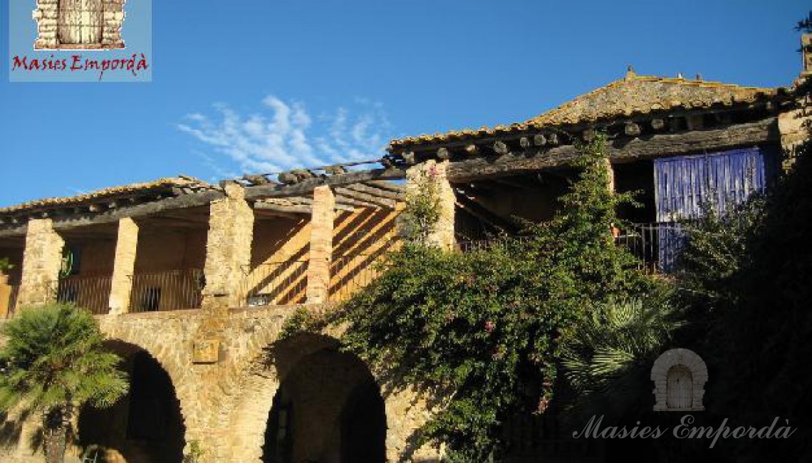 Detalle de los arcos de planta baja 