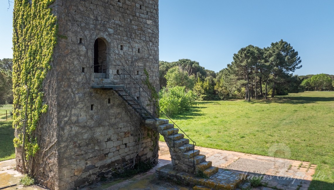 Detalles de la torre