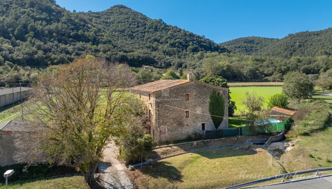Vista general de la masía