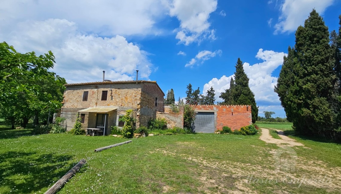Vista de la propiedad y anexo
