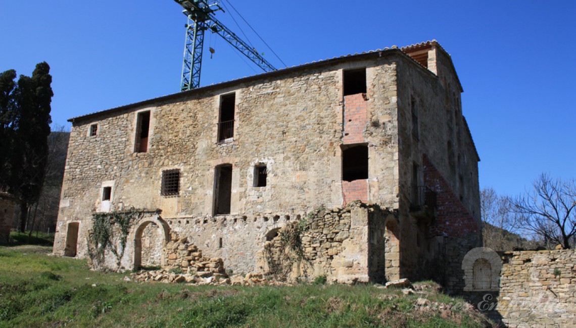 Vista de la fachada de la casa principal