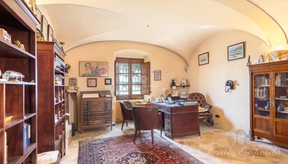 Despacho de la planta baja