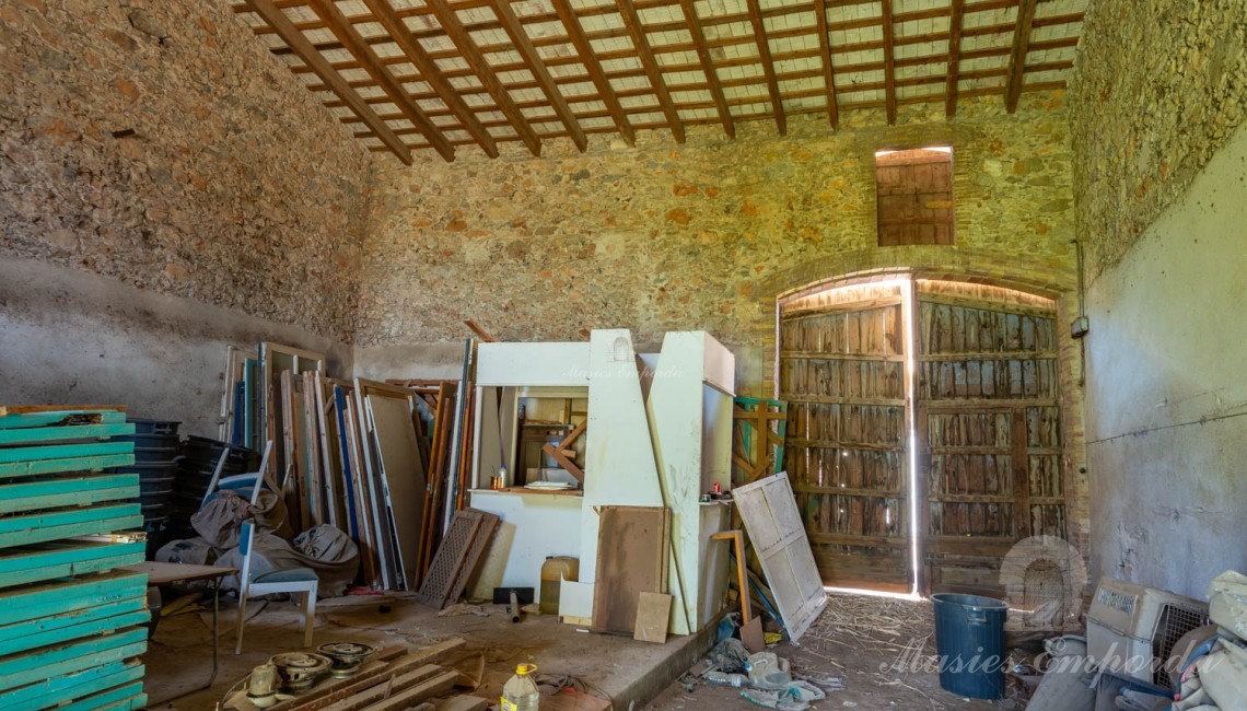 Almacén a doble altura 