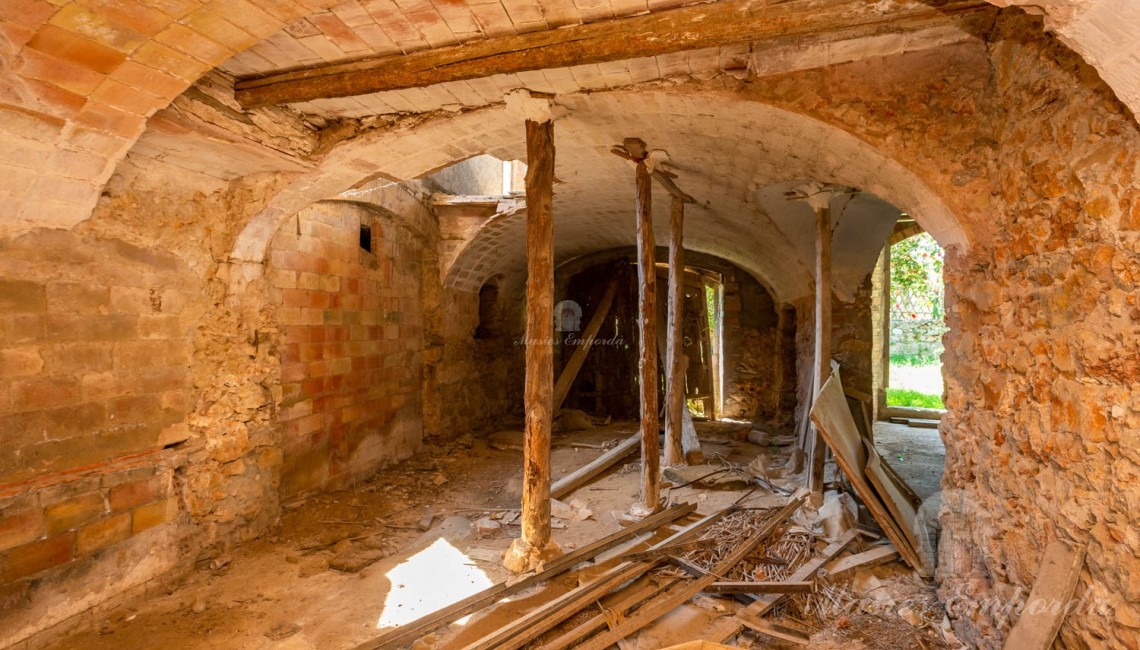 Estancias anexas a la entrada principal