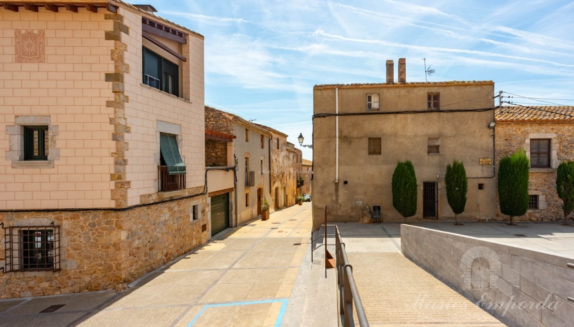 Vistas de la fachada de la casa 
