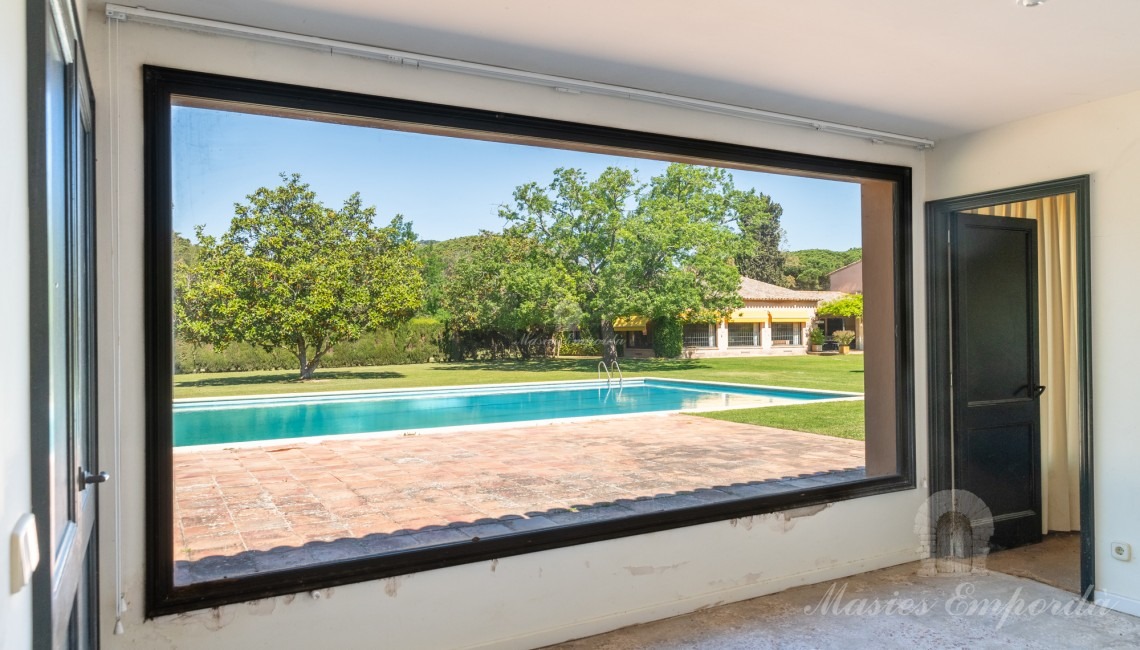 Habitación del pabellón de la piscina