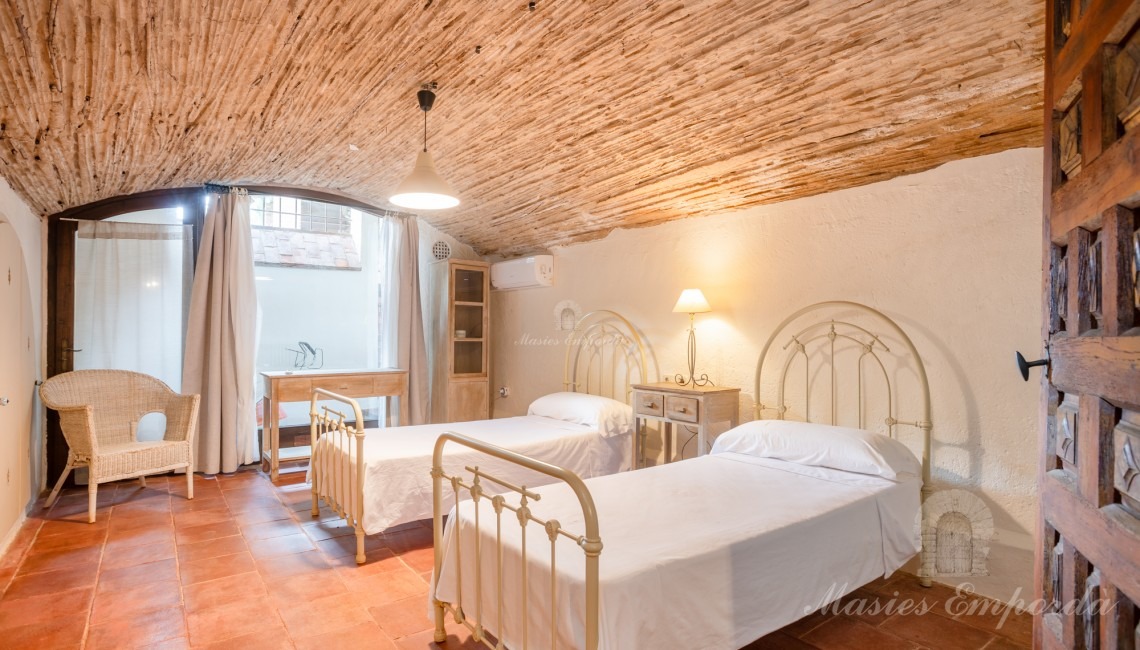 Habitación doble con salida directa al jardín 