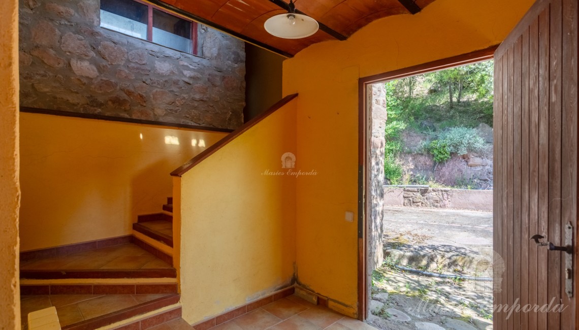 Entrada apartamento anexo. 