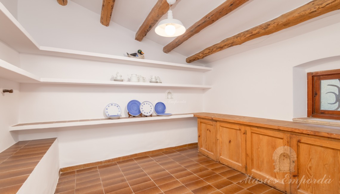 Despensa de la planta baja junto a la cocina 
