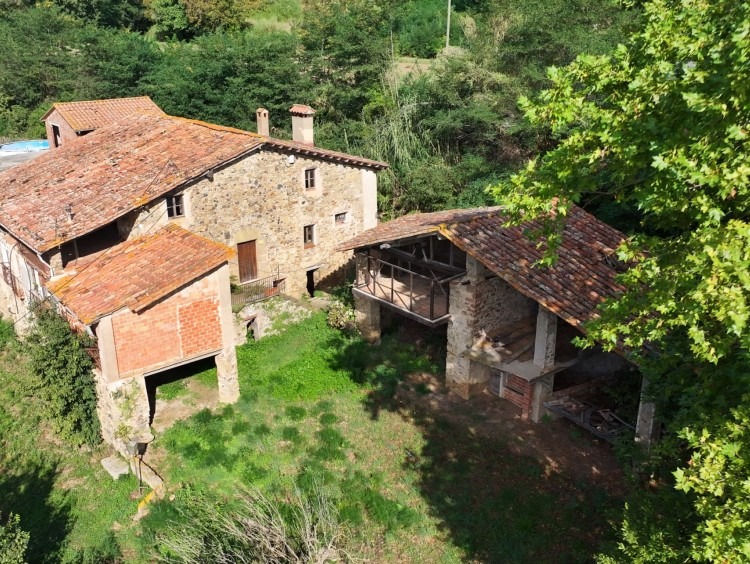 Vistas del conjunto de la masía