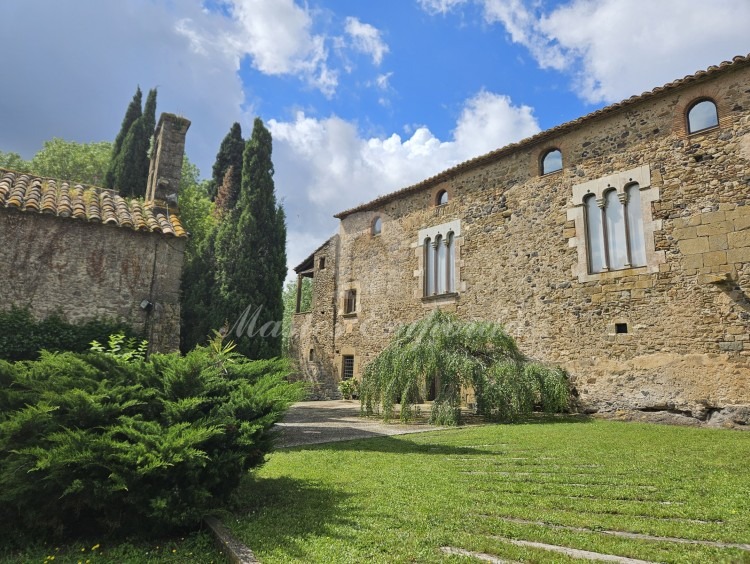 Fachada de la masía Fachada de la masía