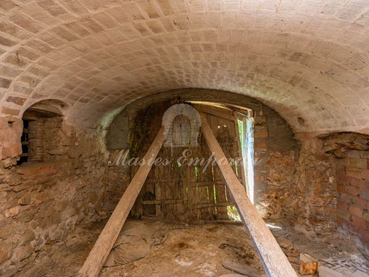 Estancias anexas a la entrada principal