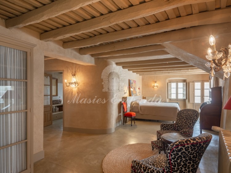 Habitación suite principal de la casa. 