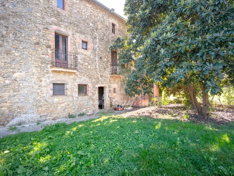 Fachada de la masía 