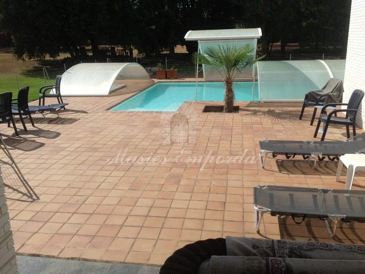 Vistas la piscina cubierta